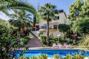 Spacious 10guest Villa in Puerto Banus with pool